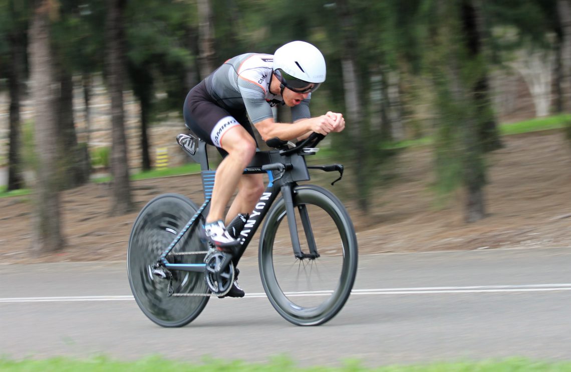 Staying aero to go fast on the bike